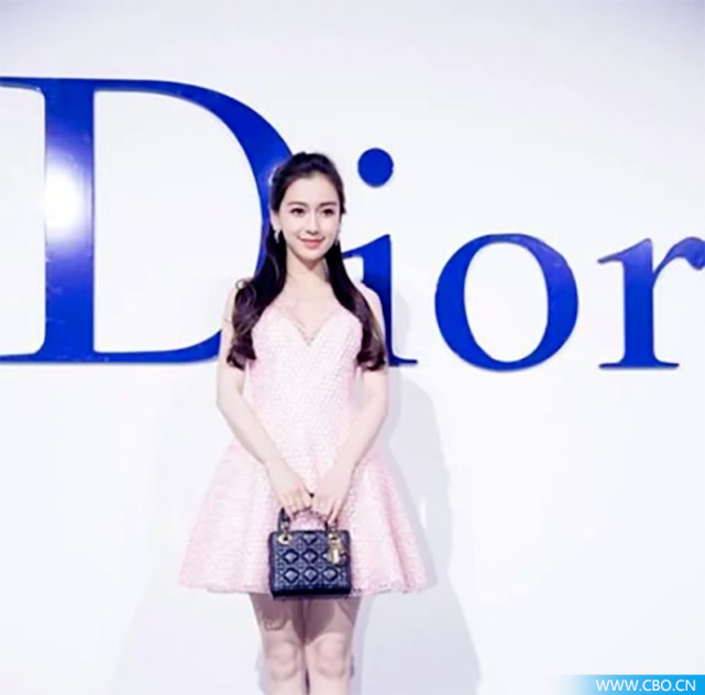 美妆达人仿妆女明星杨幂,出名的美妆带货女明星