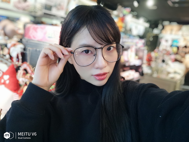 缇庡浘v6鎵嬫満鐓х浉娴嬭瘎,缇庡浘v6瀵规瘮