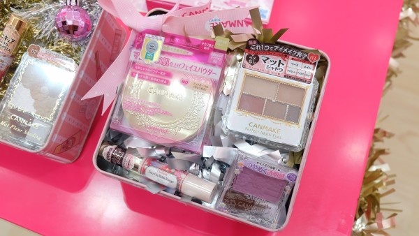 红翻天的小萌物带你激活圣诞季，还不快来瞧瞧？