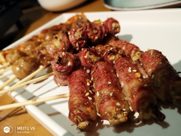 缇庡浘v6鎵嬫満鐓х浉娴嬭瘎,缇庡浘v6瀵规瘮