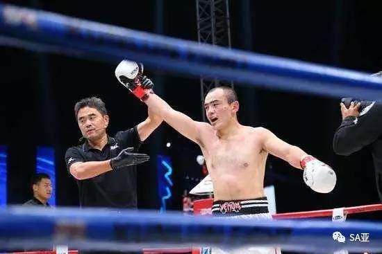 让人看不透的“恶汉”努尔拉·木拉力