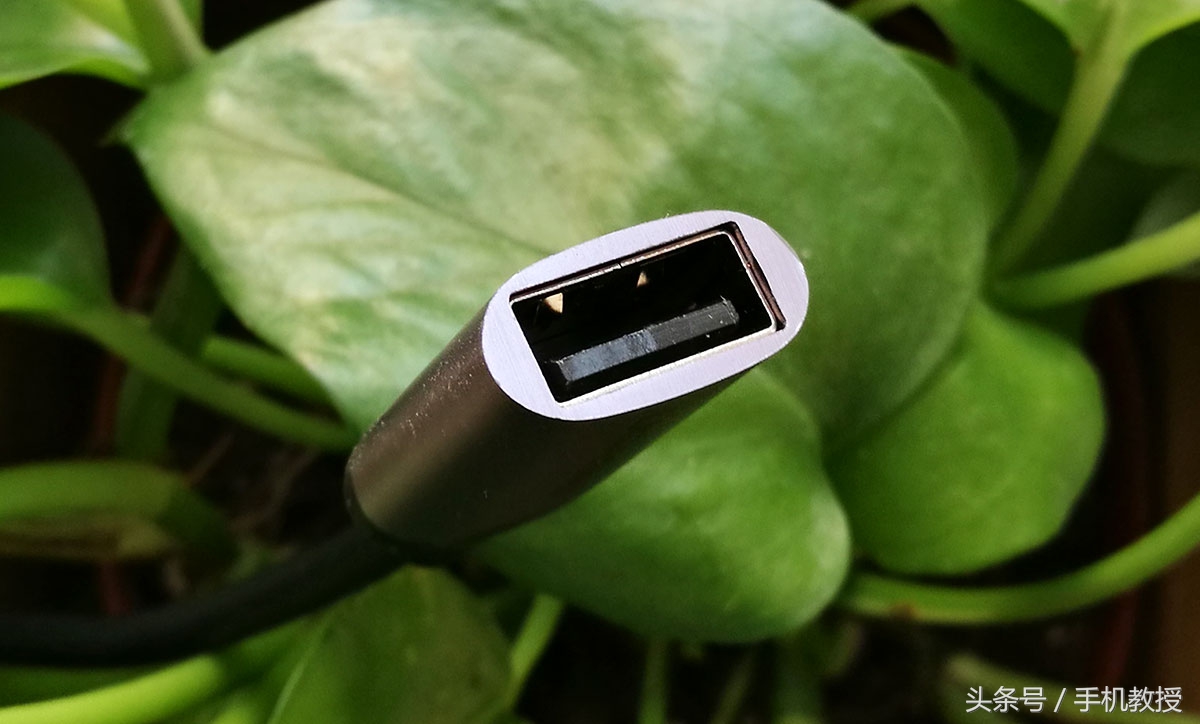 vivox70手机怎么投屏到电视上,如何把手机画面投到投影仪