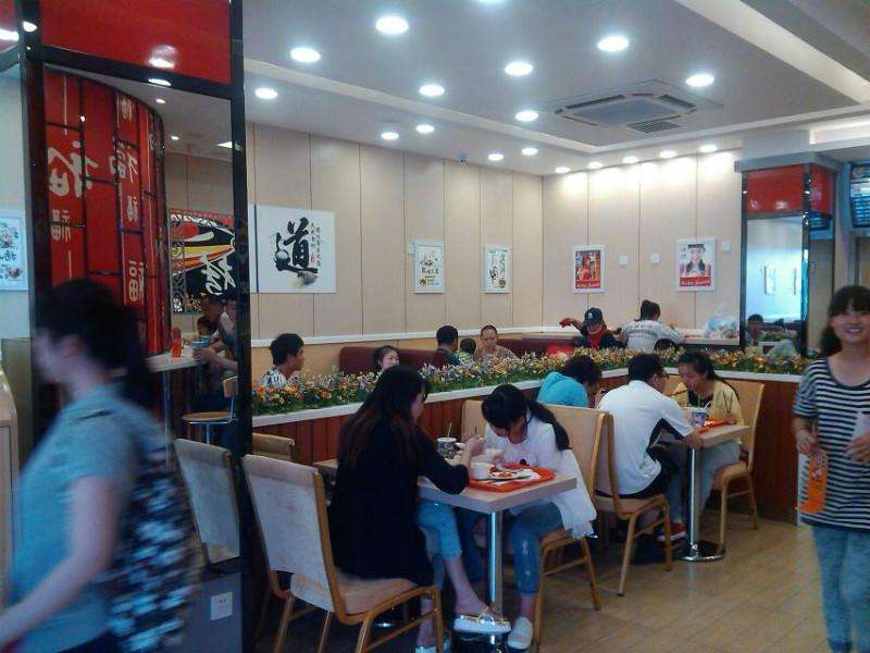 农民大叔开快餐店,农村大叔生活谈自己开早餐店