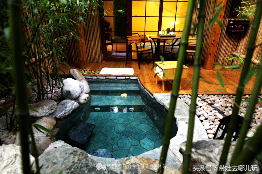 奥森附近藏着一个世外桃源，大草坪上喂白鸽、摸羊驼