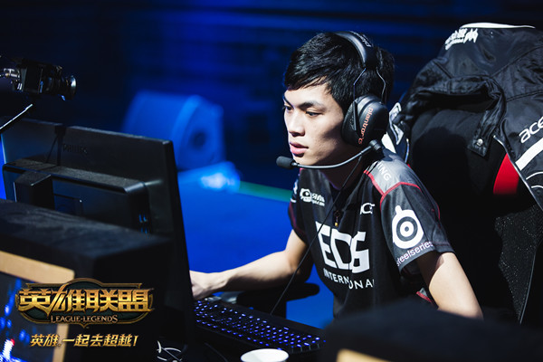 mouse鍜宮arin,rog閾舵渤鎴樿埌