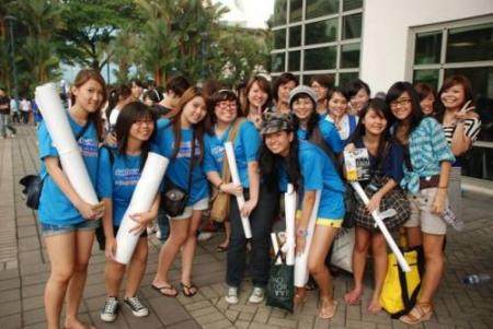 *钟金**铉离世过后，跟随他8年的头号粉丝在今早自杀，令人惋惜！