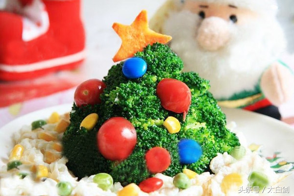 圣诞节蔬菜拼盘装饰,圣诞节西兰花摆盘