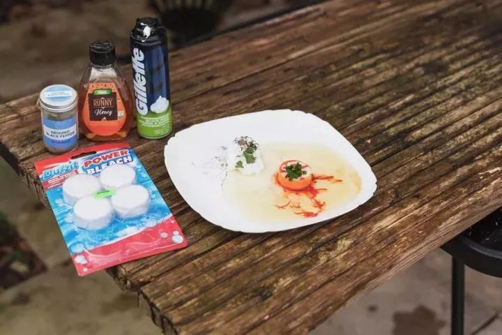 把自家破后院谎称为高级餐厅,7个月做到伦敦餐厅NO.1