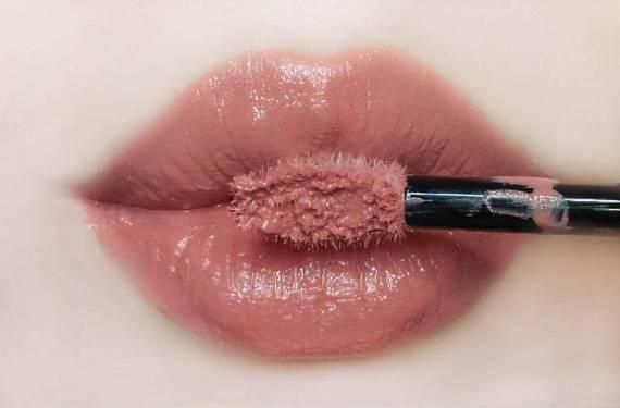 欧莱雅唇釉联名,欧莱雅唇釉和口红哪个好用