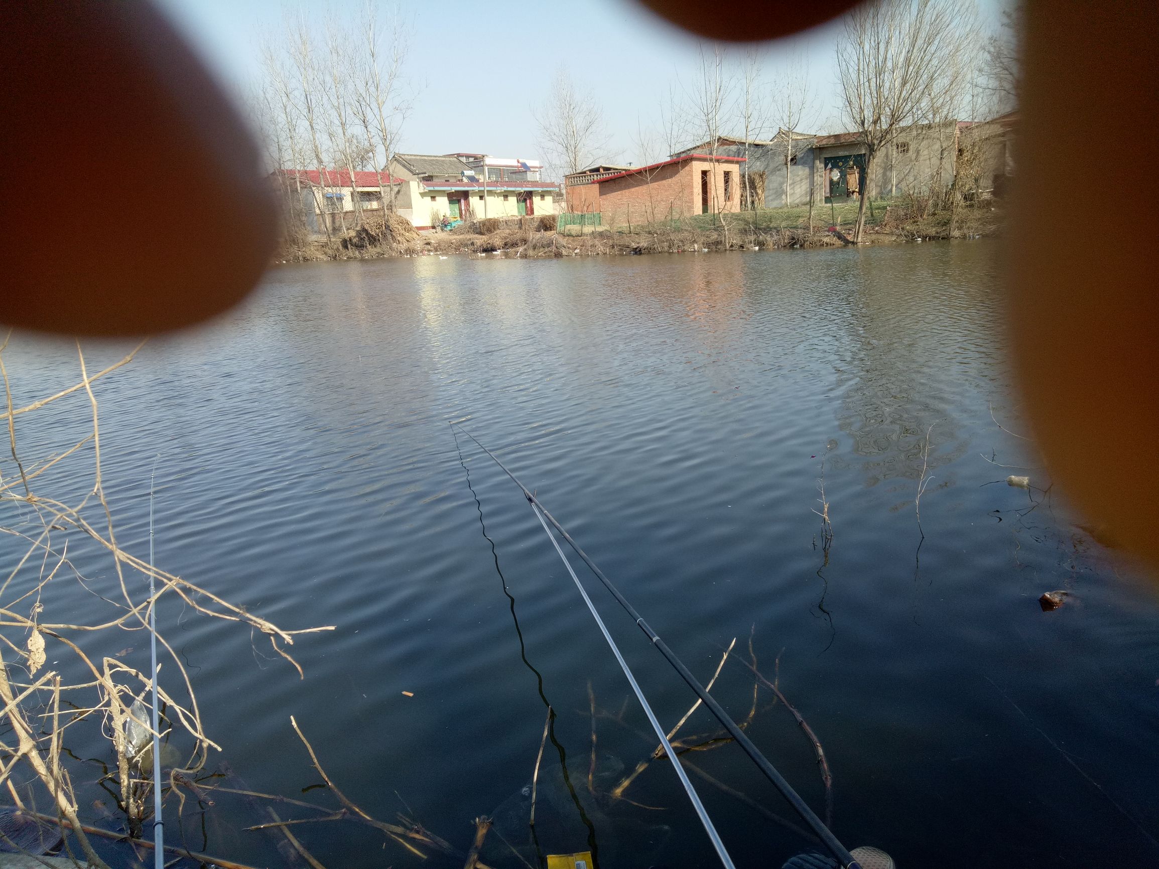 打串钩钓鲫鱼的方法,冬季串钩钓鱼技巧