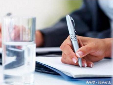 如何成为一名好猎头？在采访了300位猎头后，这是我的答案