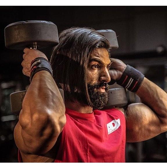 锻炼手臂动作的正确方法,你的手臂力量是怎么练的