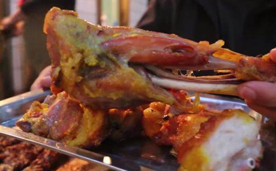 农村胖哥现场,农村胖哥熏腊肉