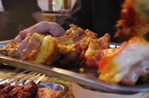 农村胖哥现场,农村胖哥熏腊肉