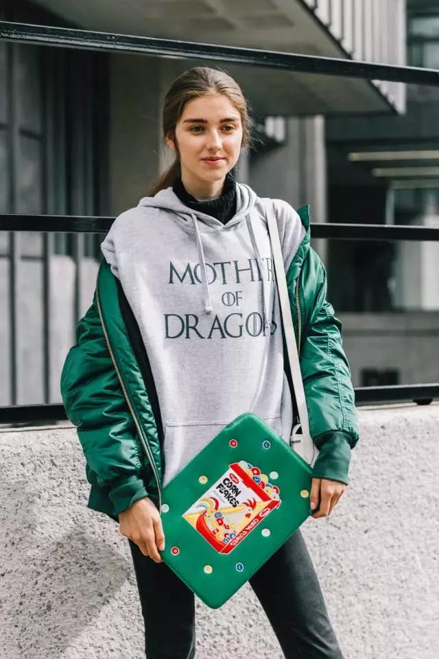 一周都不重样的卫衣搭配示范,7天不重样卫衣怎么穿