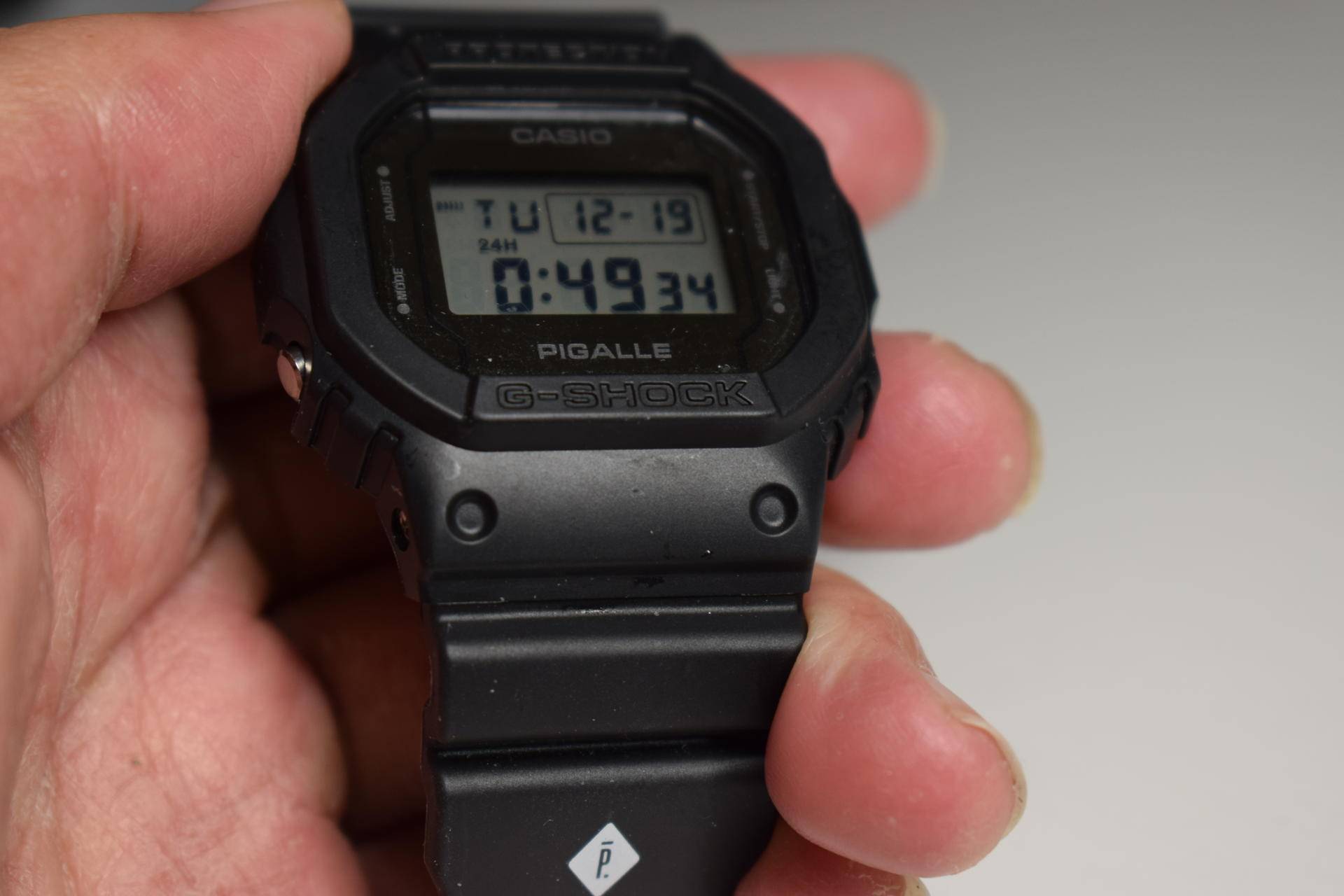 卡西欧dw-H5600值得买吗,卡西欧bw5600pgb