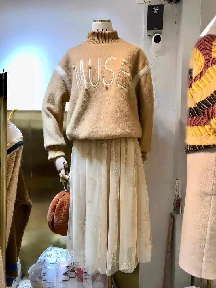 时髦穿搭冬季衣橱必备基础款,秋季时髦又保暖的穿搭