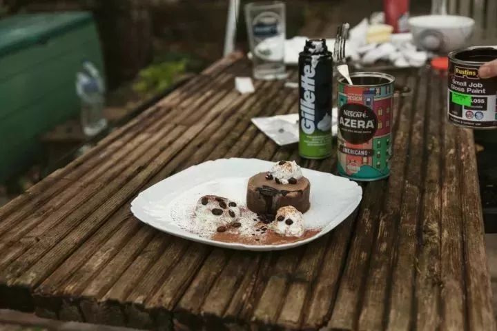 把自家破后院谎称为高级餐厅,7个月做到伦敦餐厅NO.1