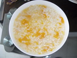 滋阴润燥的银耳莲子百合汤,滋补肾阴的百合