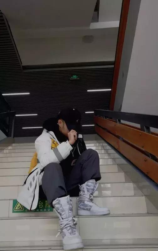 2500的匡威,九零后第一次买匡威