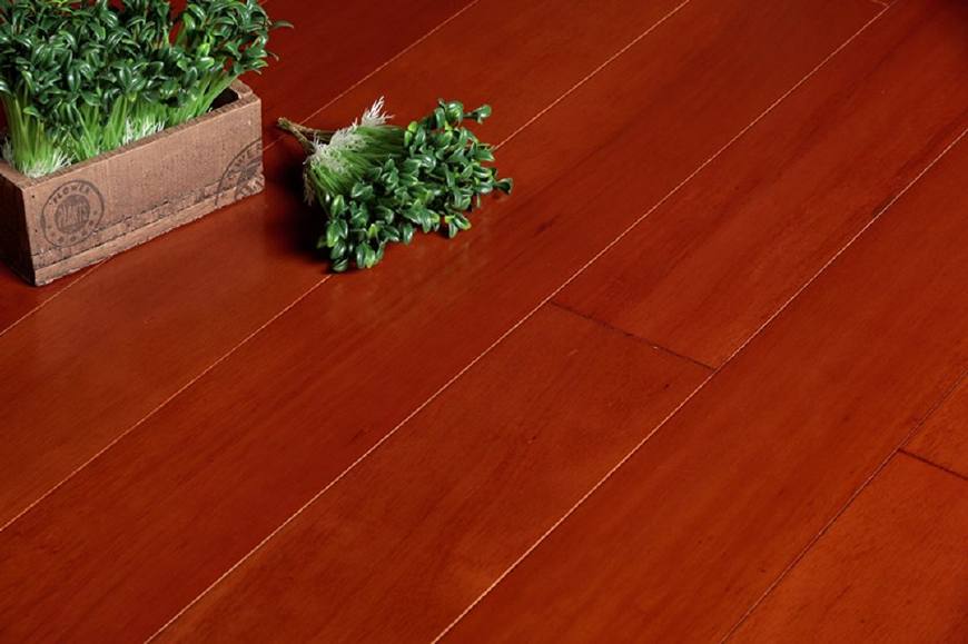 新房木地板打蜡好吗,婚房地板保养正规吗