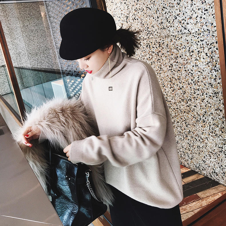 羊毛衫太宽了怎么样穿才洋气,哪种款式的羊毛衫单穿也很时尚