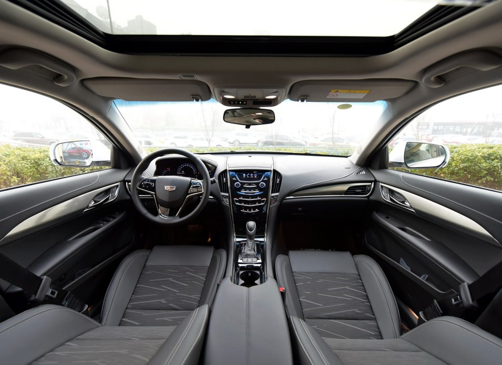 聊凯迪拉克ATS-L，和宝马3系的差距只剩下一个LOGO