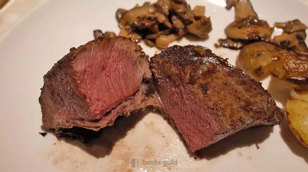 某人约会图性价比选了“西堤厚牛排”,结果吃完秒变前任……