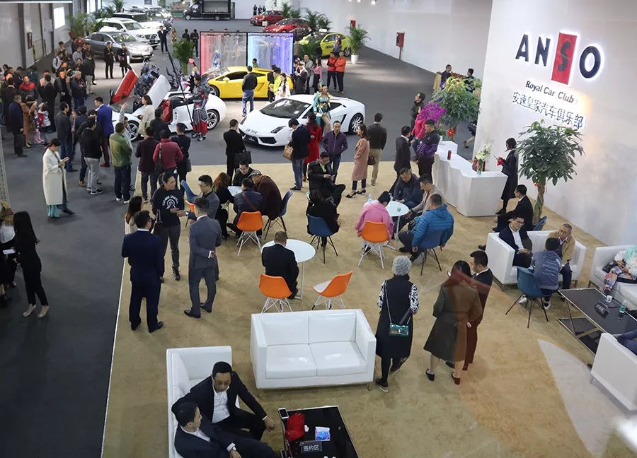 安速皇家共享豪车俱乐部2018香港上市签约仪式在深举行