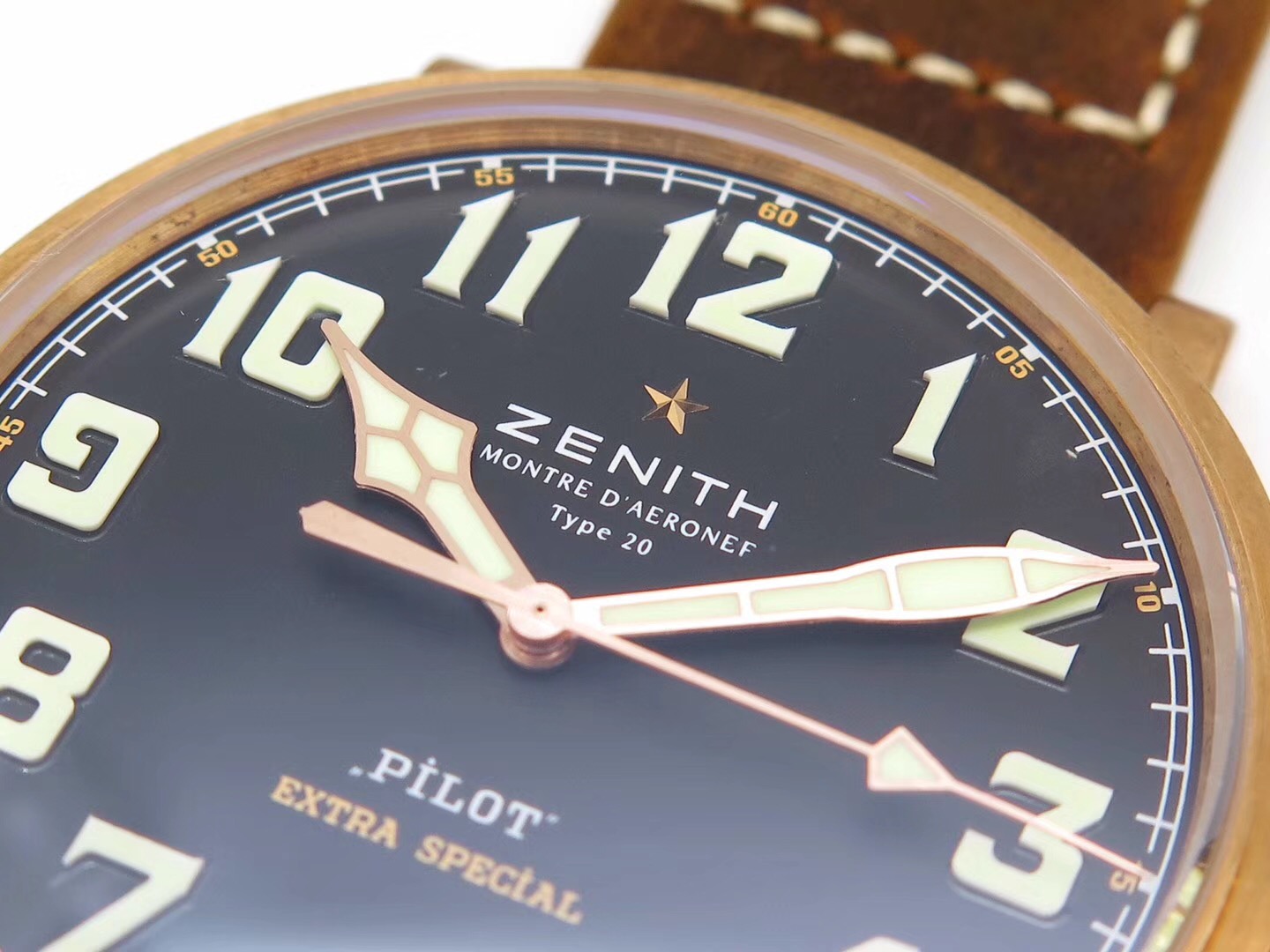 胡歌手表青铜大飞,胡歌同款蓝表面陨石手表