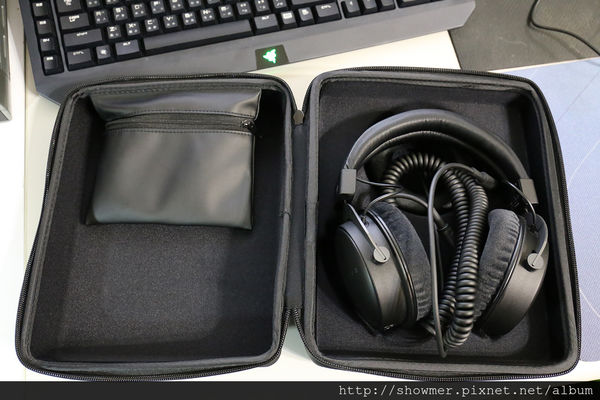 文本直送科技新闻:拜耳动力新作BeyerdynamicDT1770PRO