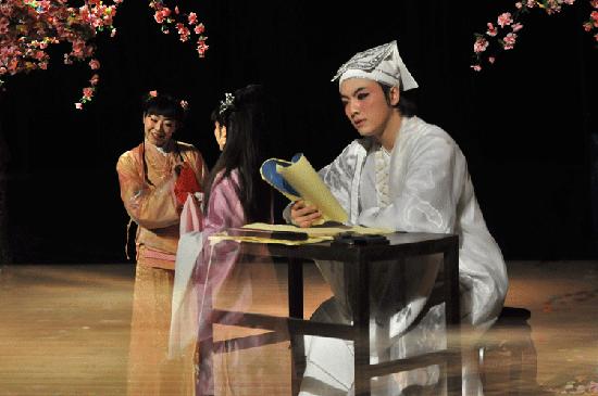 2016北京现代音乐学院宣传片(5):现代的戏是这样演的