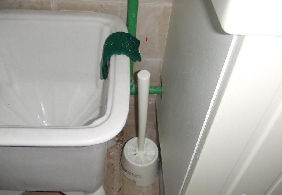 卫生间空调检修口封堵最佳方法,卫生间管道没有吊洞封堵怎么补救