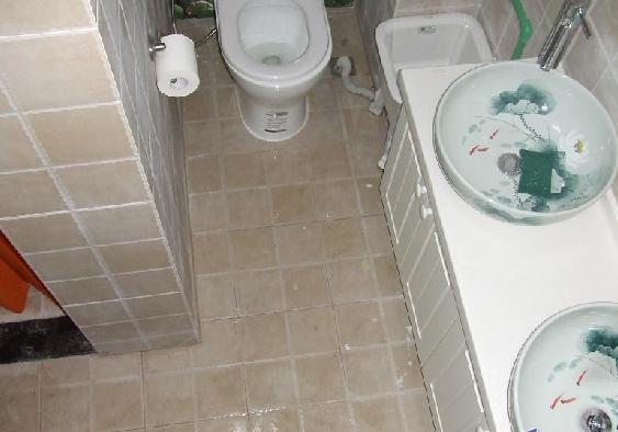 卫生间空调检修口封堵最佳方法,卫生间管道没有吊洞封堵怎么补救