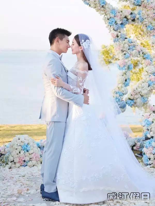 婚礼新娘婚纱怎么选,如何根据婚礼场地选婚纱