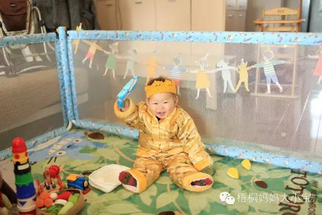 宝宝学走路用学步带还是学步车,宝宝学走路时用学步车还是学步带