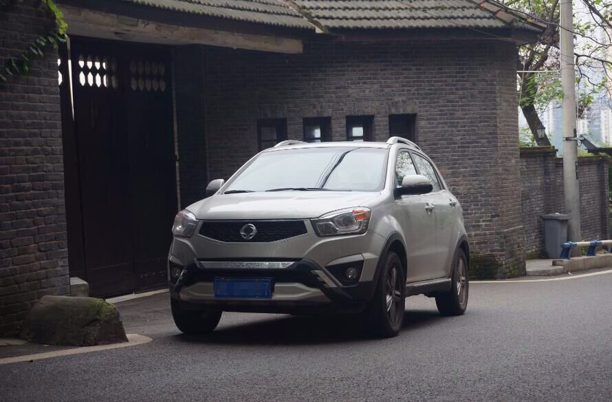 韩国进口越野双龙柯兰多,魅影银双龙柯兰多