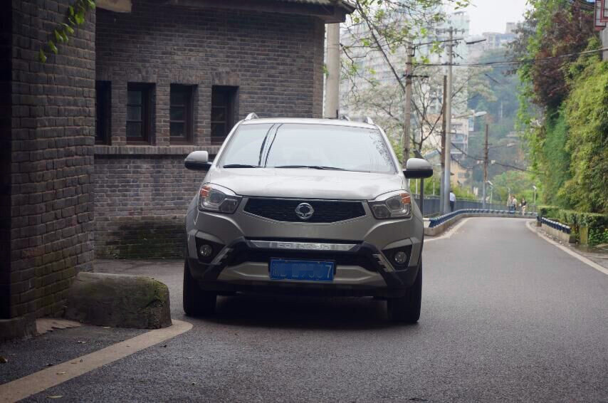 韩国进口越野双龙柯兰多,魅影银双龙柯兰多