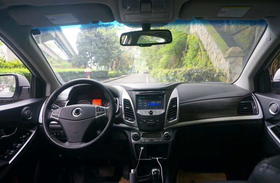 韩国进口越野双龙柯兰多,魅影银双龙柯兰多