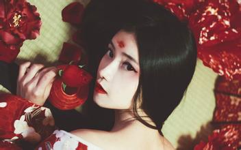 熊猫tv一个光头土豪的主播,熊猫tv主播给美女刷礼物被老婆骂