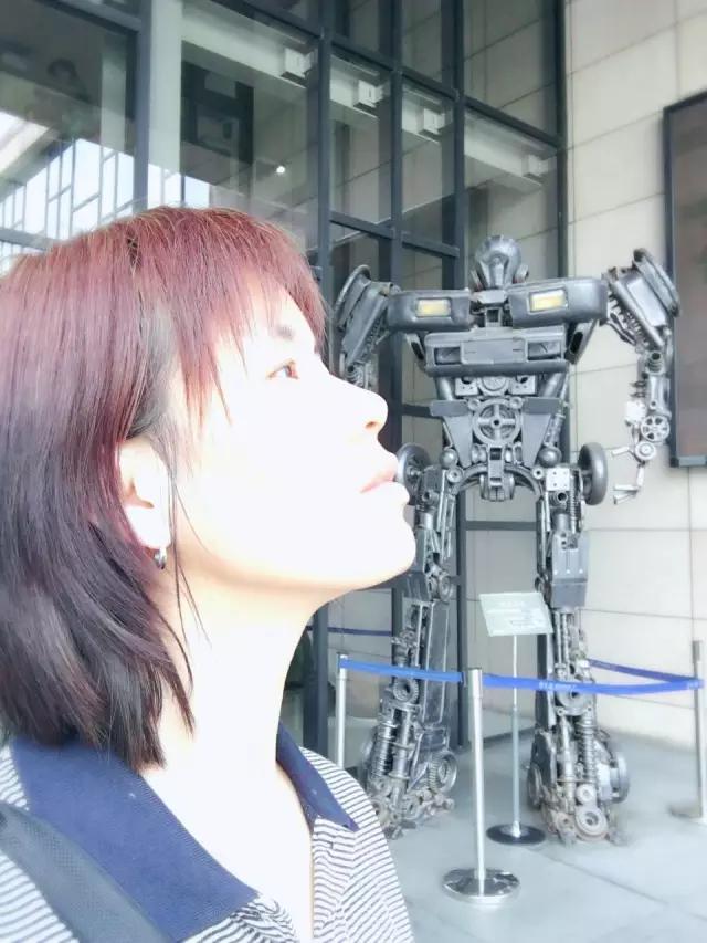 像变色龙一样生活，可着劲儿地折腾！