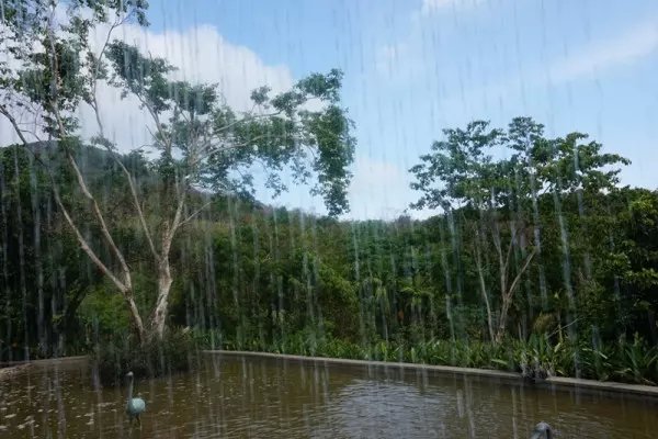 感受海岛三亚的浪漫,三亚湾浪漫之旅