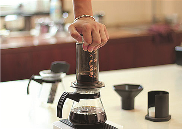 爱喝咖啡的贵阳人，如何买到一款适合你的家用咖啡机？