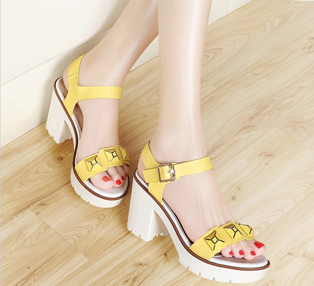 真皮百搭气质凉鞋,什么凉鞋百搭又时尚