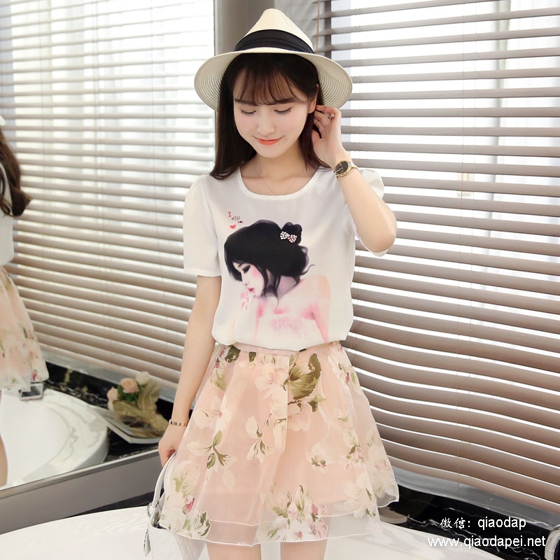 时尚裙装,让你瞬间从土肥圆变成snake精!