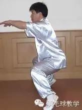 打羽毛球保护膝盖的方法,打羽毛球怎样保护膝盖