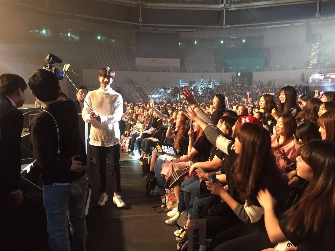 朴海镇恋爱曝光,朴海镇见面会照片