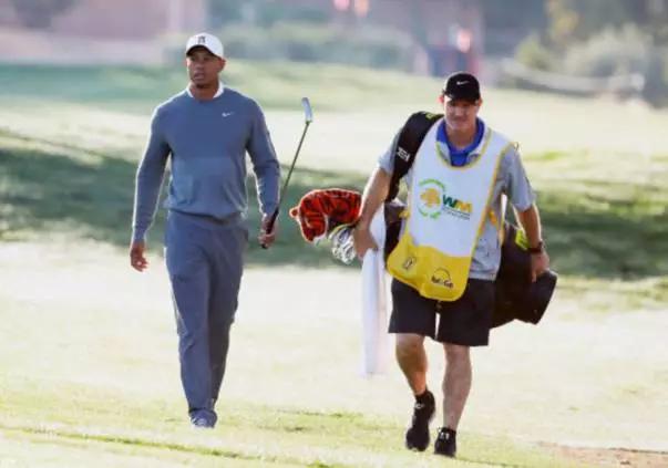 高尔夫球童年薪多少万,高尔夫球童最高收入