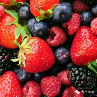 她把洋葱塞进*袜丝**里，竟有意外的惊喜！老公佩服得五体投地！