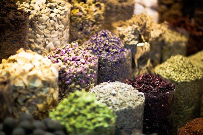 迪拜土豪真多街上全是豪车,迪拜土豪除了豪车还有什么